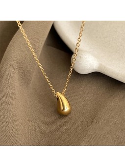 Collana in acciaio al titanio placcato oro 18k con ciondolo a goccia