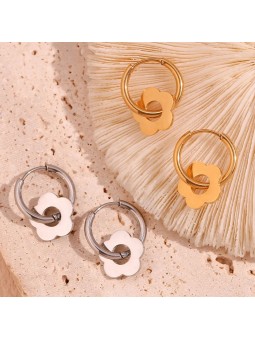 Orecchini in acciaio con cerchi e fiore stile classico
