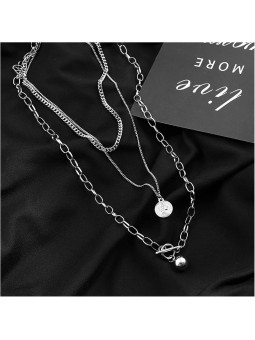 Collana da donna in lega placcata con pendente a forma di medaglia