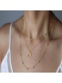 Collana lunga con catena e perline a tre strati e ciondolo mezza luna