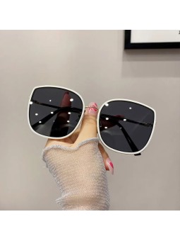 Occhiali da sole da donna quadrati oversize con montatura in metallo