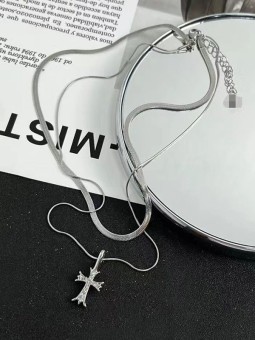 Collana da Donna a Doppio Strato in Lega Placcata con Pendente Croce