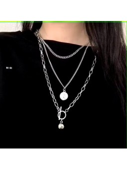 Collana da Donna in Lega Placcata con Pendente a Forma di Medaglia