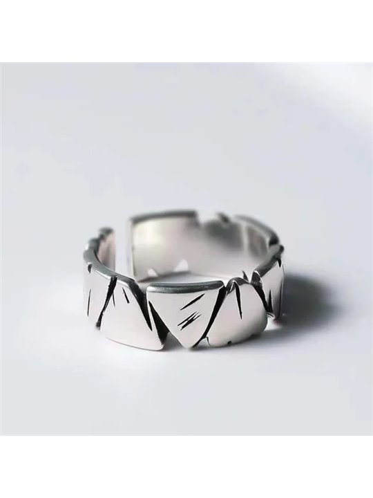 Anello uomo in acciaio inossidabile con incisioni geometriche