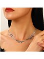 Collana donna in acciaio inossidabile minimal e lucida con tre fiocchi