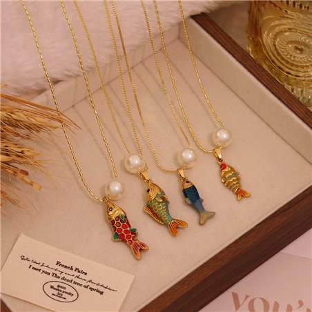 Collana Koi Fortune Pendente Carpa Smaltata e Perla di Luce