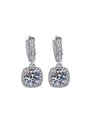 Orecchini pendenti Royal Halo con pavé di zirconi brillanti