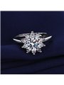 Anello solitario Stellar Bloom in argento 925 e moissanite